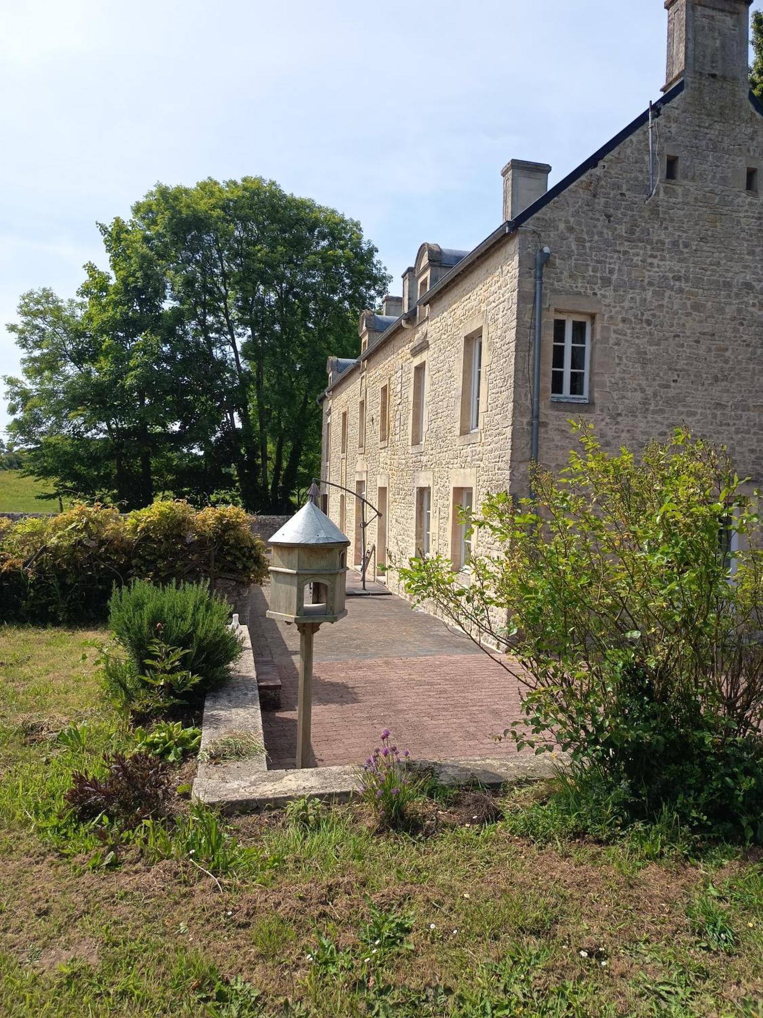 Maison De Charme Tour-en-Bessin Extérieur photo